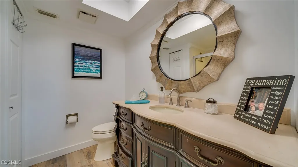 1102 SE 39th Terrace Cape Coral FL 33904
