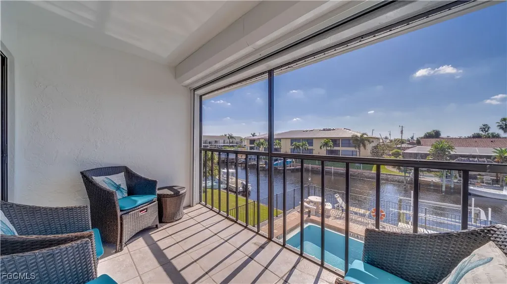 1102 SE 39th Terrace Cape Coral FL 33904