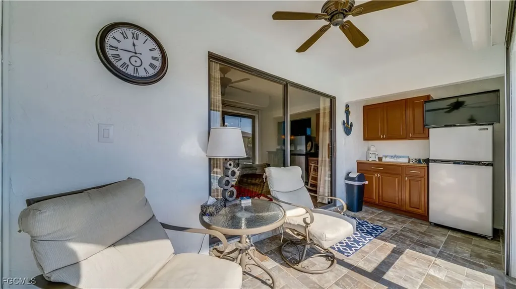 1102 SE 39th Terrace Cape Coral FL 33904