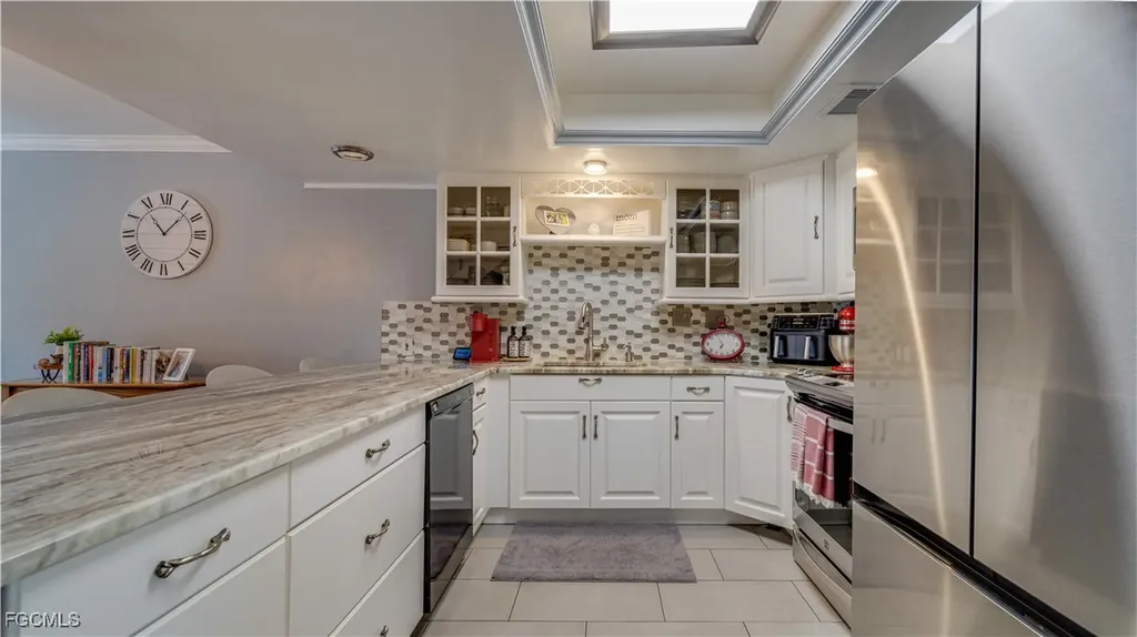 1102 SE 39th Terrace Cape Coral FL 33904