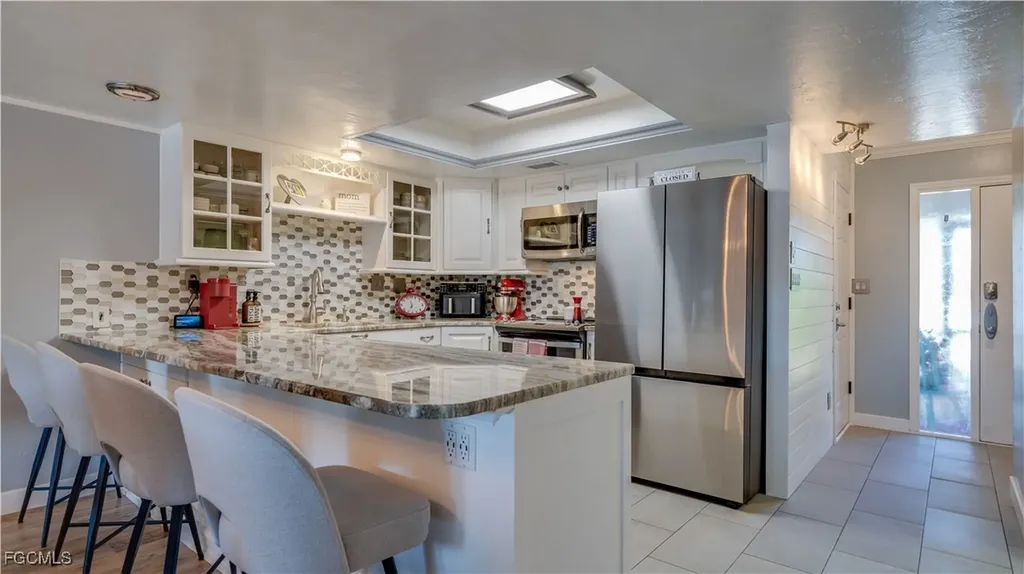 1102 SE 39th Terrace Cape Coral FL 33904