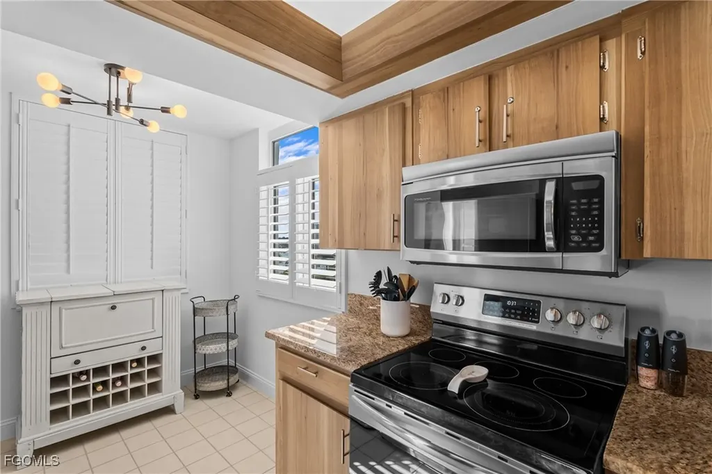 9415 Gulf Shore Drive Naples FL 34108