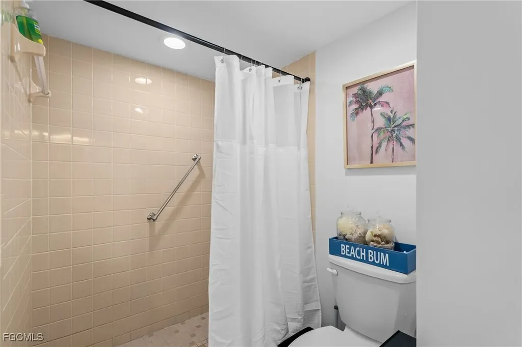 9415 Gulf Shore Drive Naples FL 34108