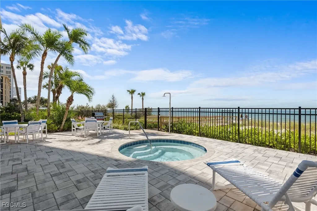9415 Gulf Shore Drive Naples FL 34108