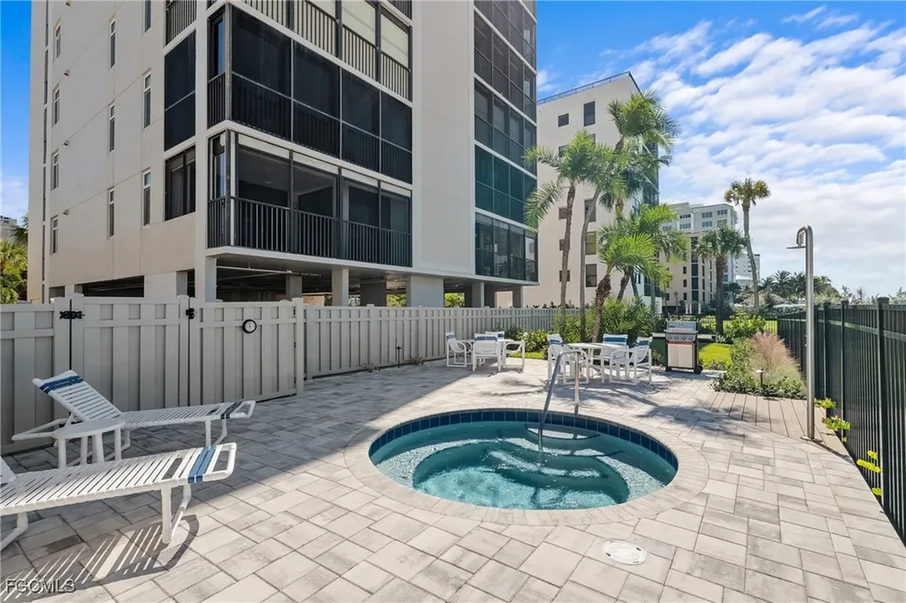 9415 Gulf Shore Drive Naples FL 34108