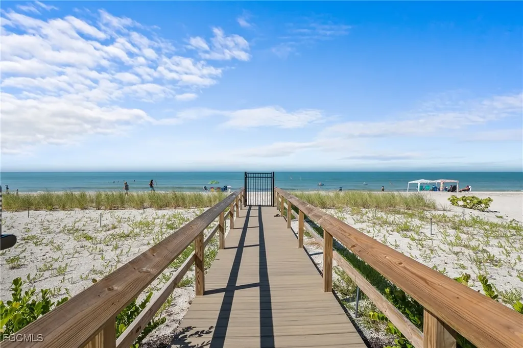 9415 Gulf Shore Drive Naples FL 34108