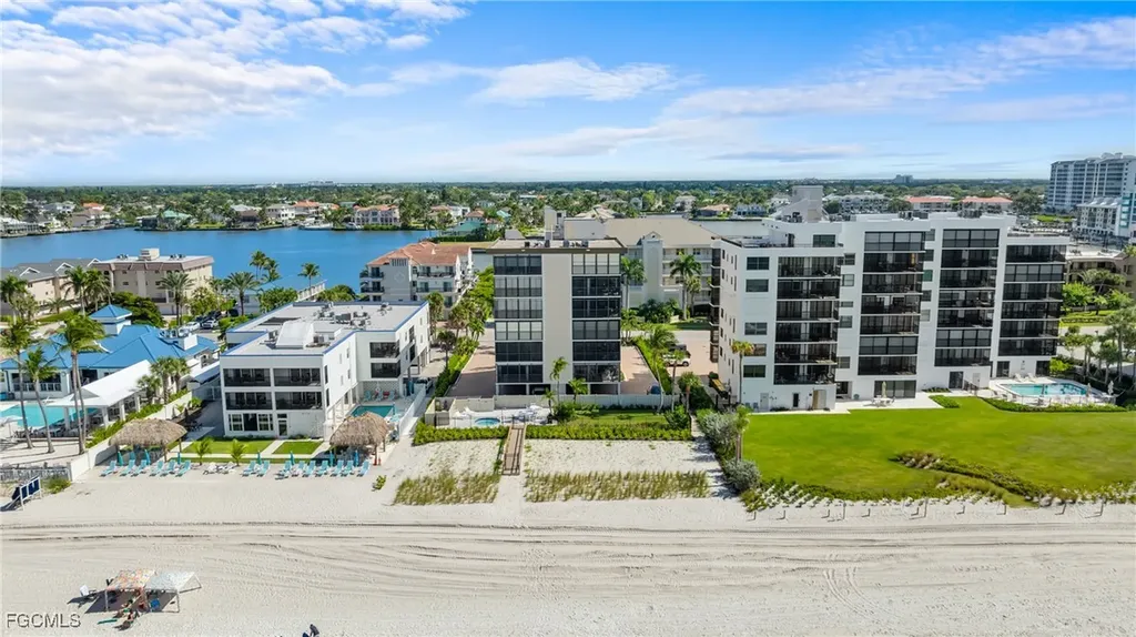 9415 Gulf Shore Drive Naples FL 34108