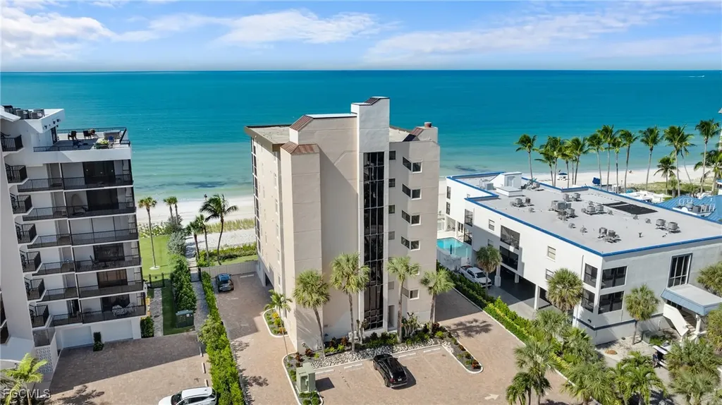 9415 Gulf Shore Drive Naples FL 34108