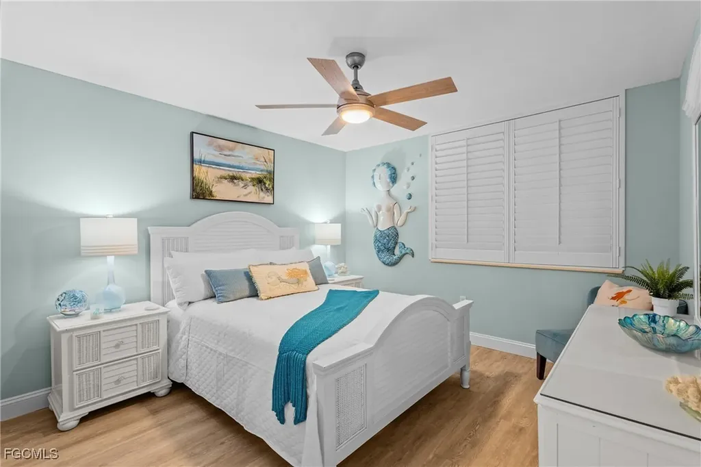 9415 Gulf Shore Drive Naples FL 34108