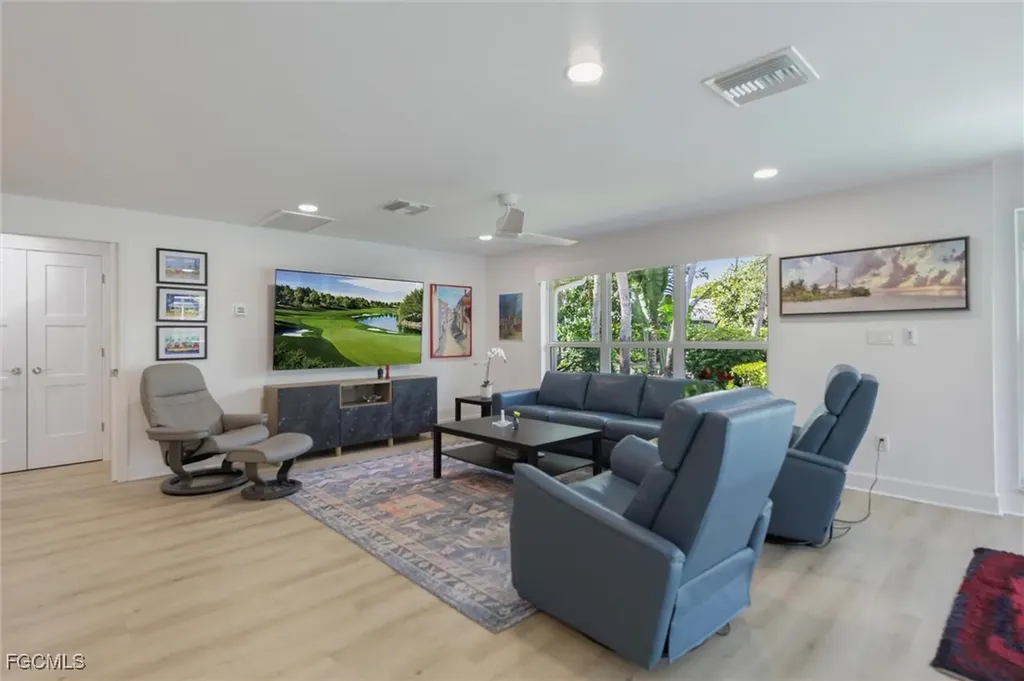 1264 Par View Drive Sanibel FL 33957