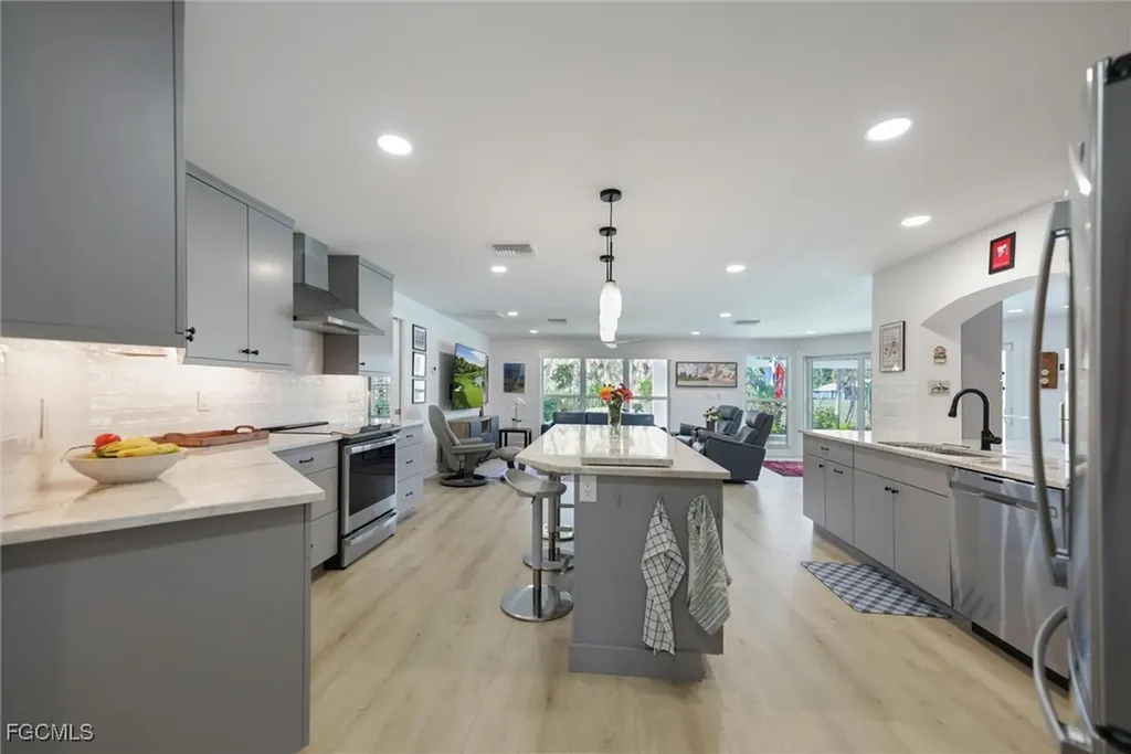 1264 Par View Drive Sanibel FL 33957