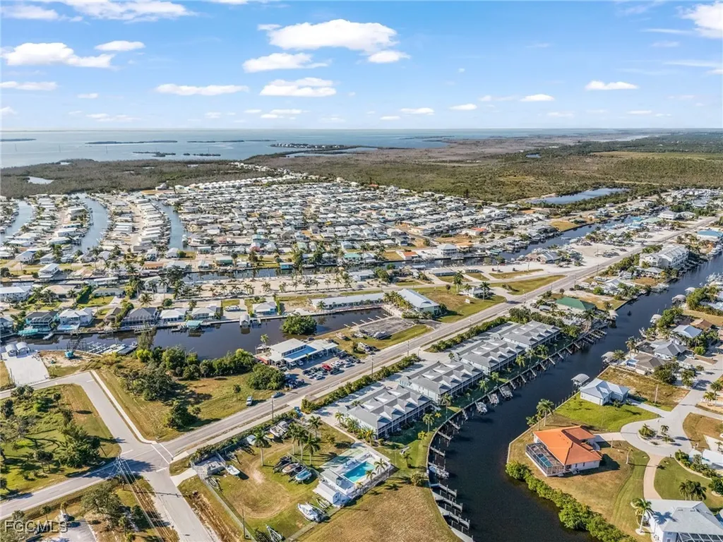 2888 Oleander Street St. James City FL 33956