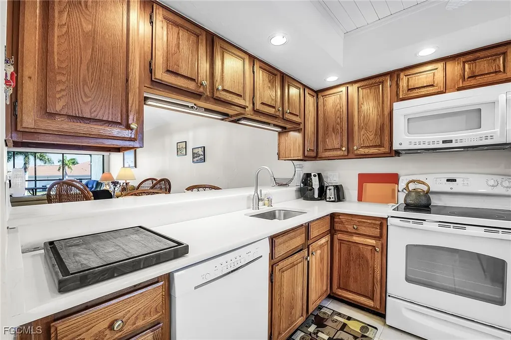 2888 Oleander Street St. James City FL 33956