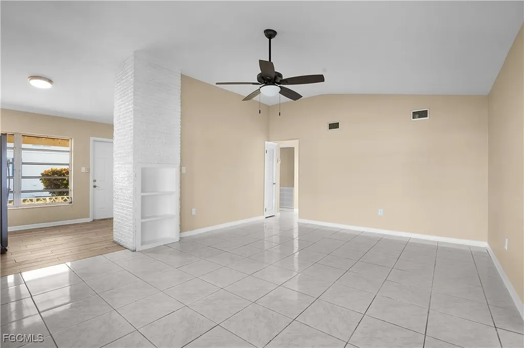 275 Lakeview Drive North Fort Myers FL 33917