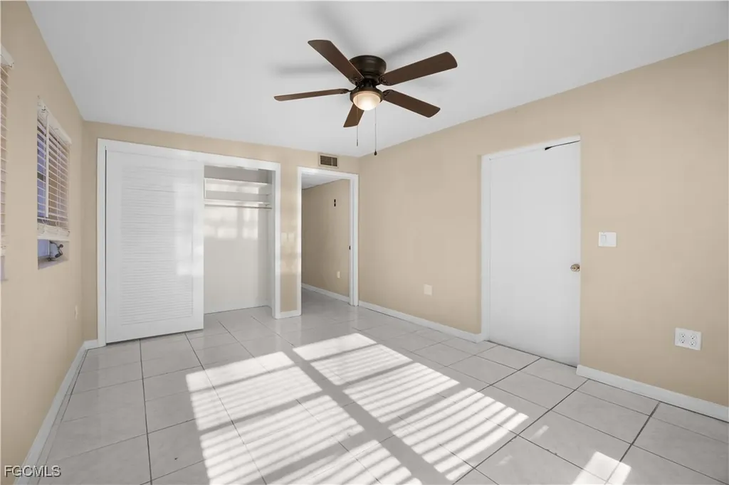 275 Lakeview Drive North Fort Myers FL 33917