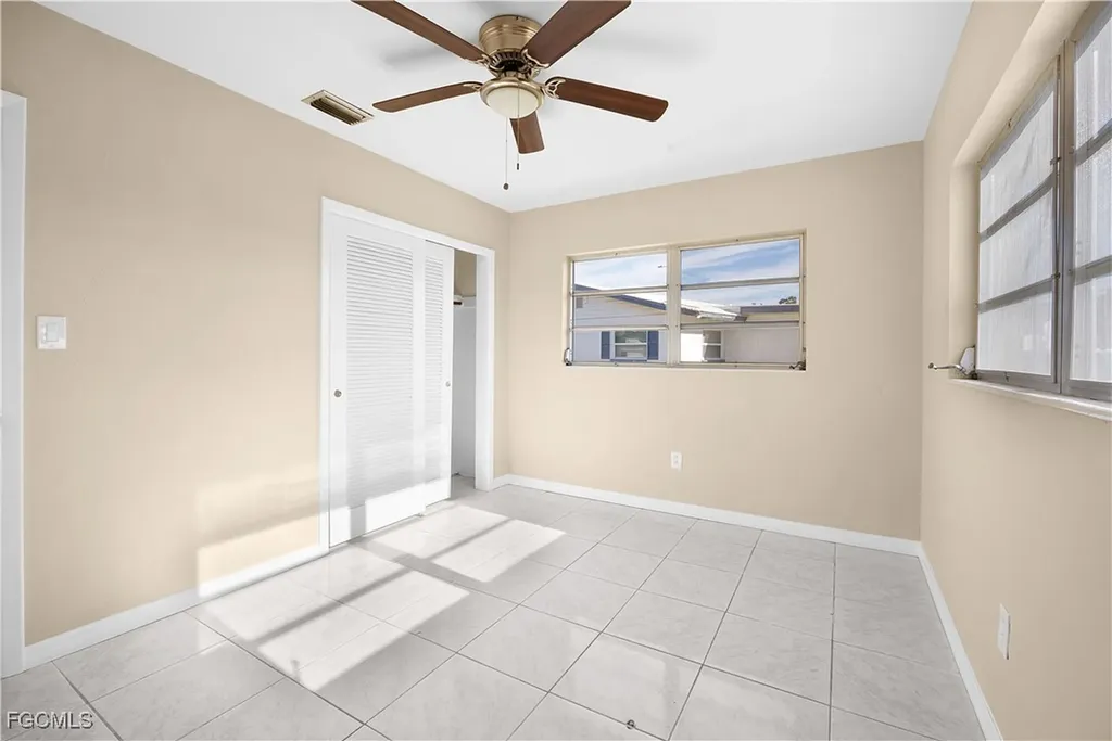 275 Lakeview Drive North Fort Myers FL 33917