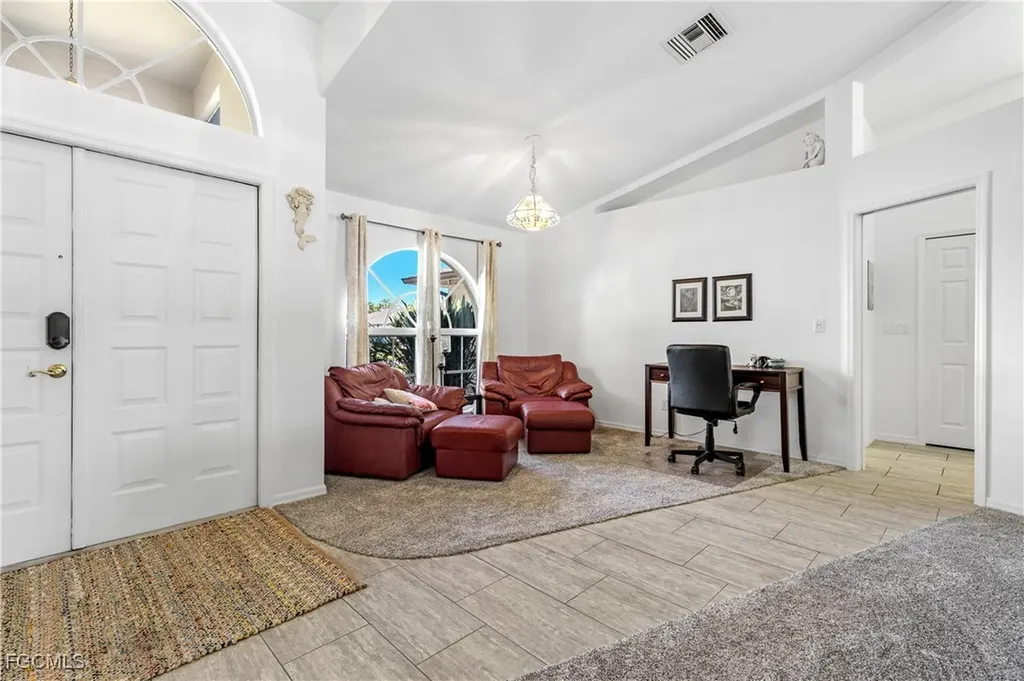 1402 SE 18th Street Cape Coral FL 33990