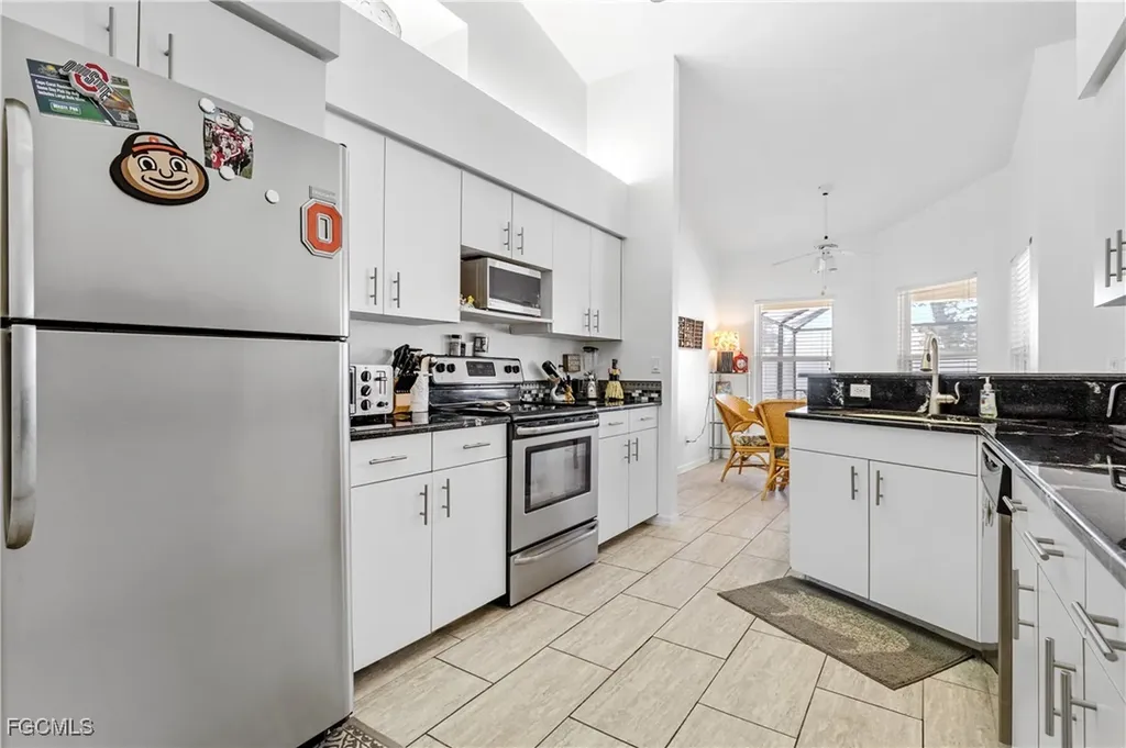 1402 SE 18th Street Cape Coral FL 33990
