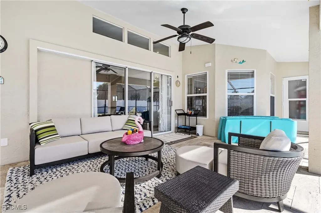 1402 SE 18th Street Cape Coral FL 33990