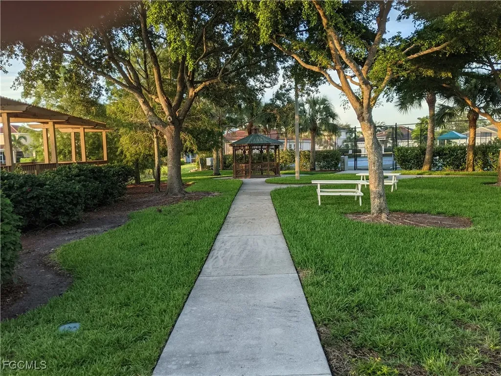 9208 Calle Arragon Avenue Fort Myers FL 33908