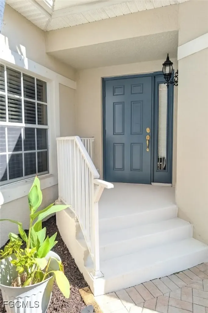 9208 Calle Arragon Avenue Fort Myers FL 33908