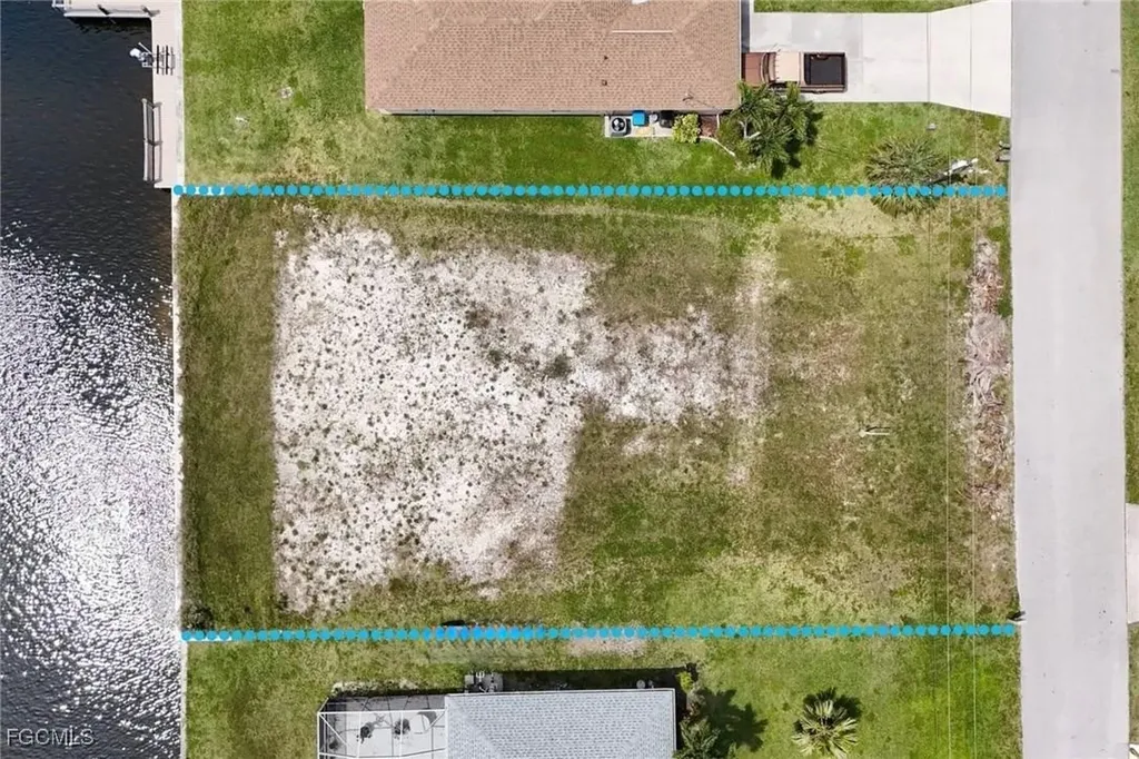 1724 SW 43rd Street Cape Coral FL 33914