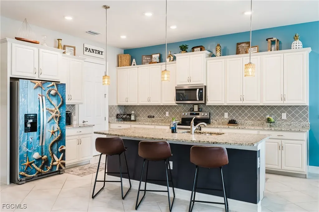 3239 Baravaldo Circle Cape Coral FL 33909