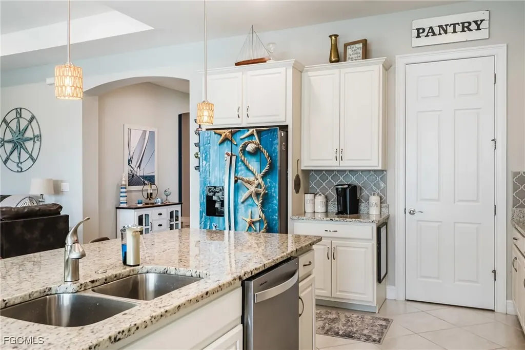 3239 Baravaldo Circle Cape Coral FL 33909