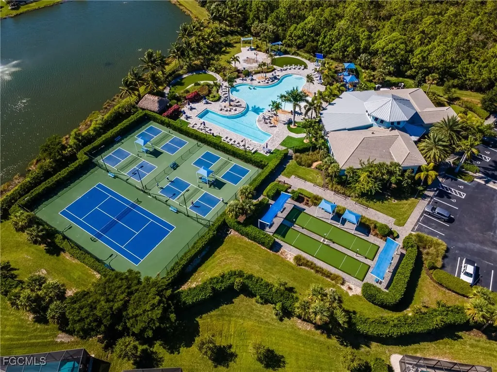 3239 Baravaldo Circle Cape Coral FL 33909