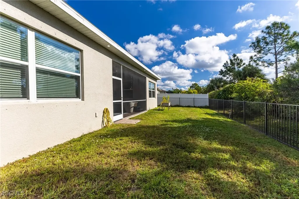 3239 Baravaldo Circle Cape Coral FL 33909