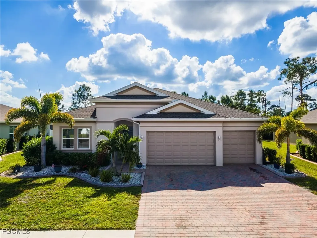 3239 Baravaldo Circle Cape Coral FL 33909