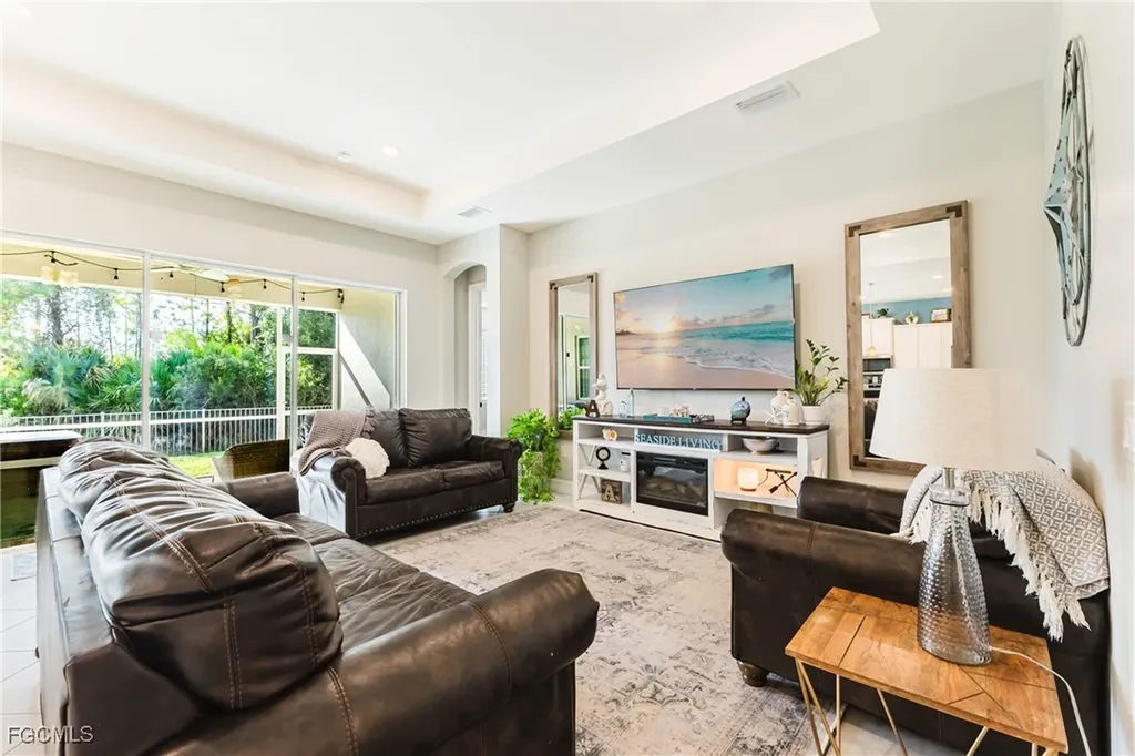 3239 Baravaldo Circle Cape Coral FL 33909