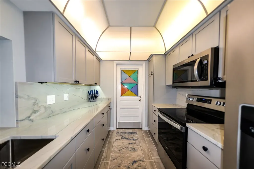 220 Albatross Street Fort Myers Beach FL 33931
