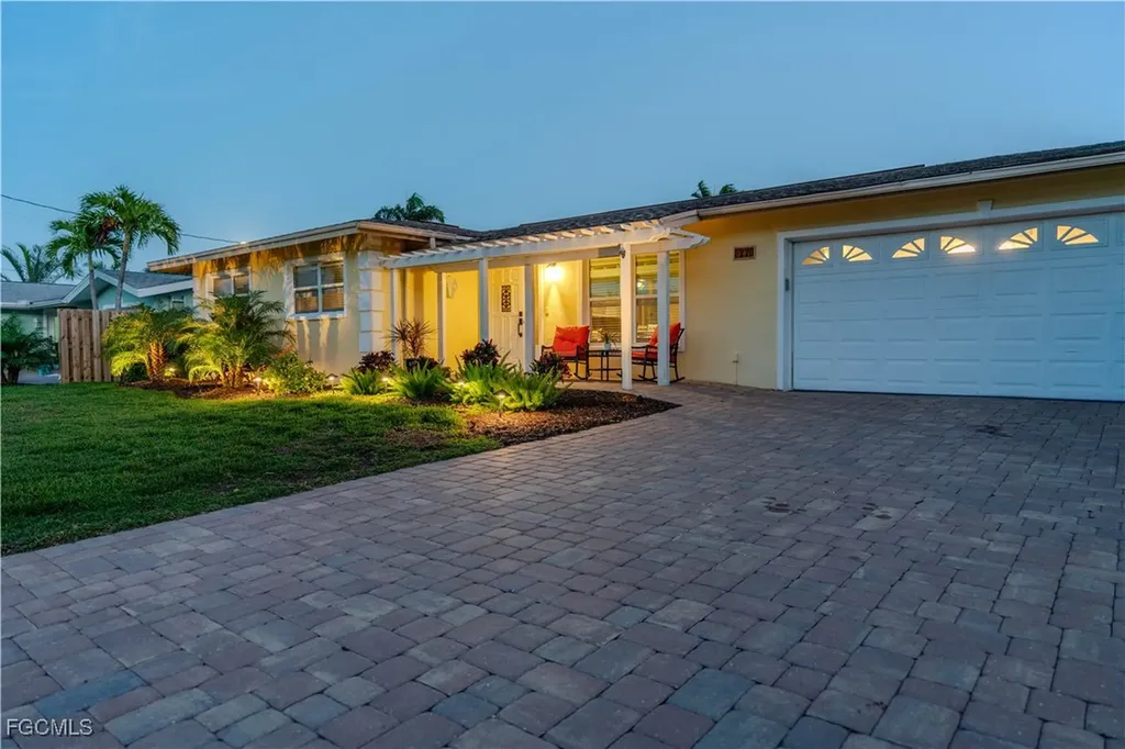 220 Albatross Street Fort Myers Beach FL 33931