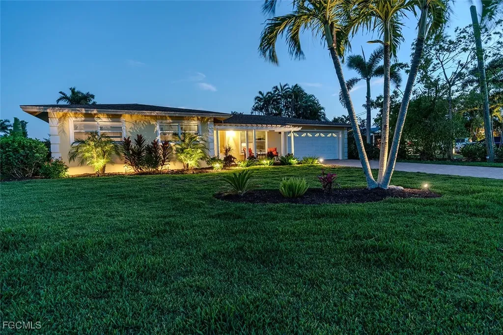 220 Albatross Street Fort Myers Beach FL 33931