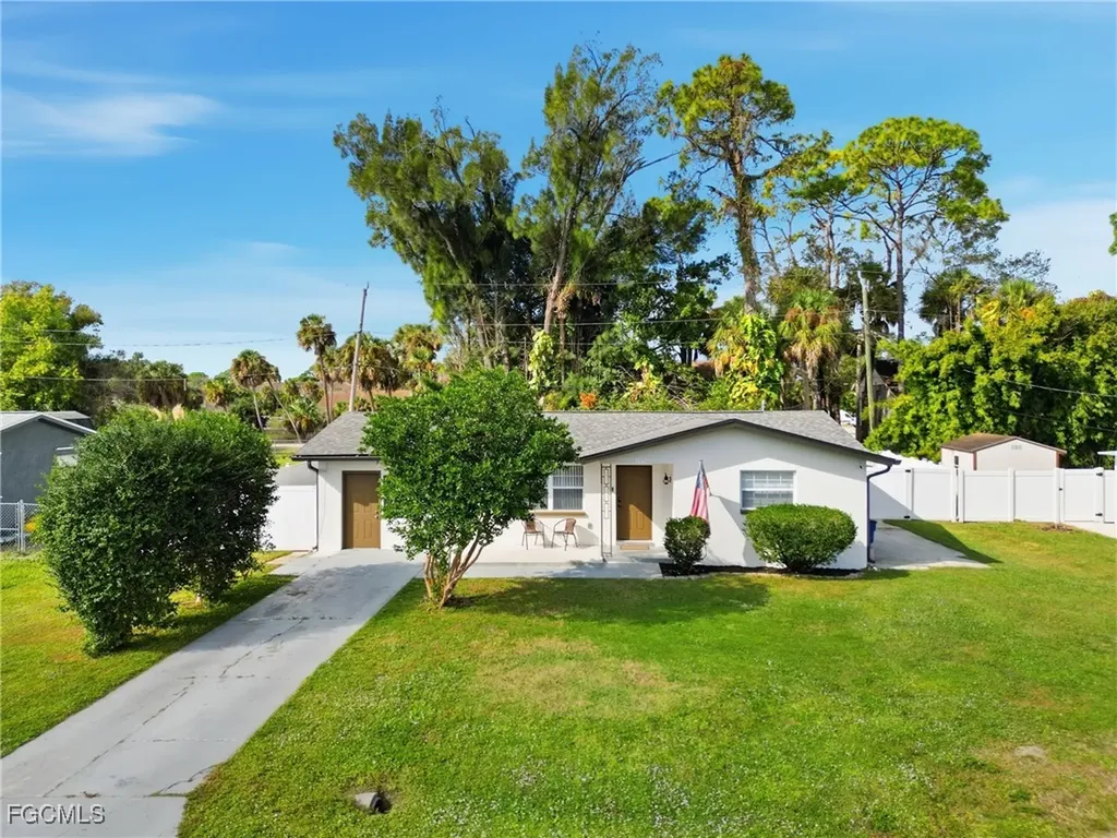 1267 Mcneill Road North Fort Myers FL 33903