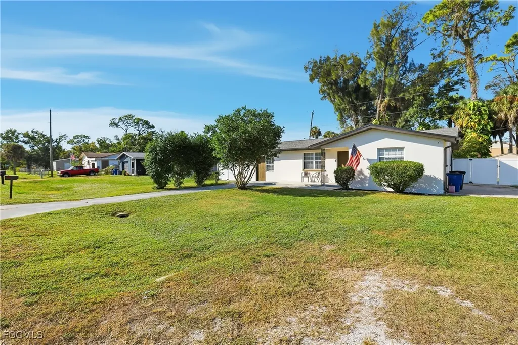 1267 Mcneill Road North Fort Myers FL 33903