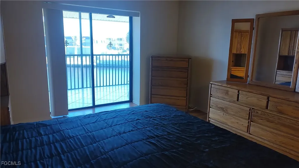 4713 Santa Barbara Boulevard Cape Coral FL 33914