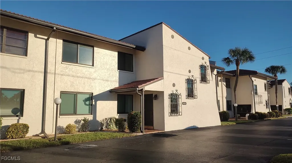 4713 Santa Barbara Boulevard Cape Coral FL 33914
