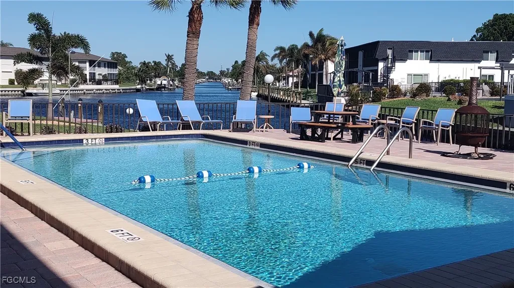 4713 Santa Barbara Boulevard Cape Coral FL 33914