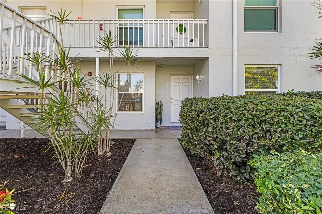 7069 Quail Run Court E Fort Myers FL 33908