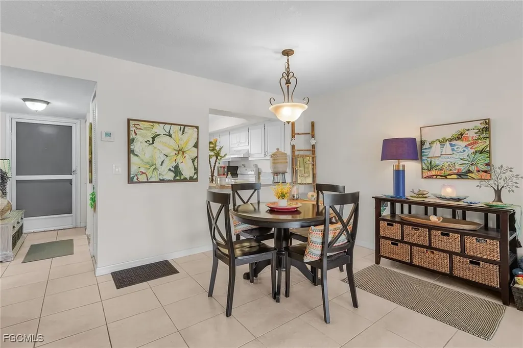 7069 Quail Run Court E Fort Myers FL 33908