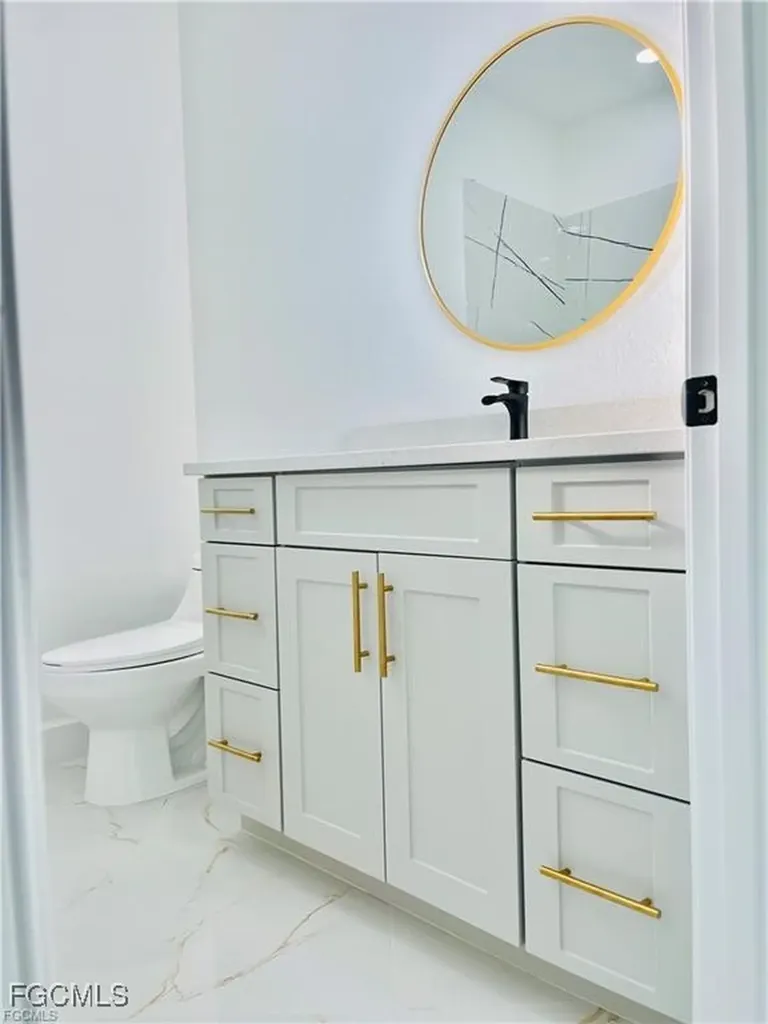 2200 NW 4th Terrace Cape Coral FL 33993