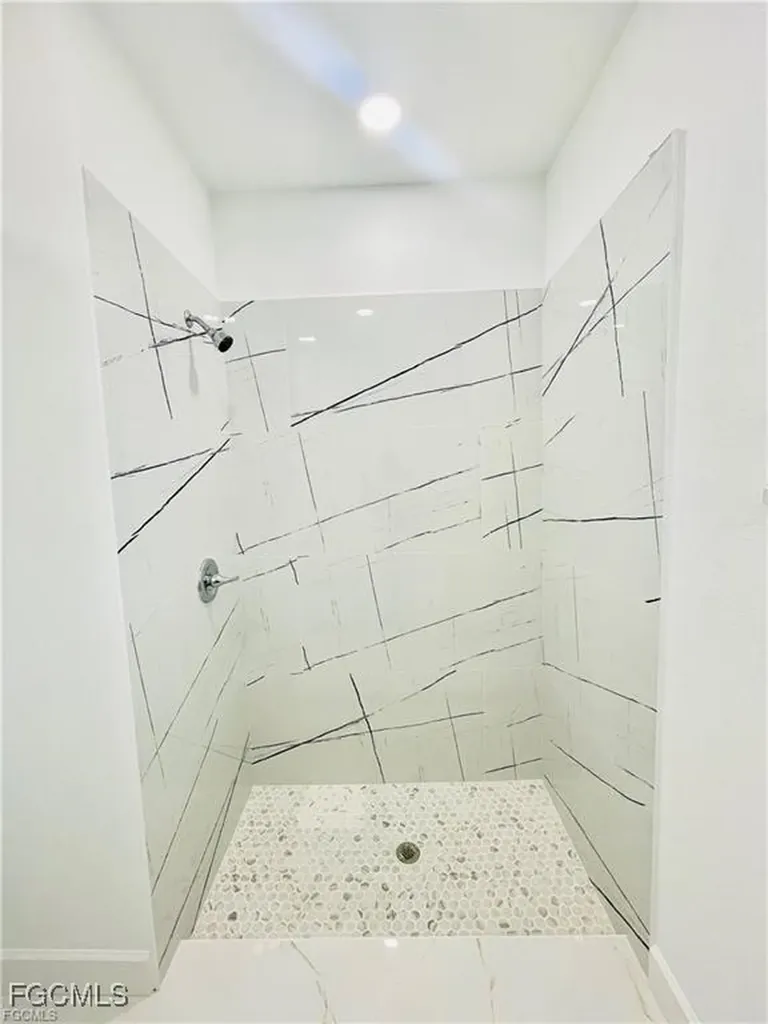 2200 NW 4th Terrace Cape Coral FL 33993