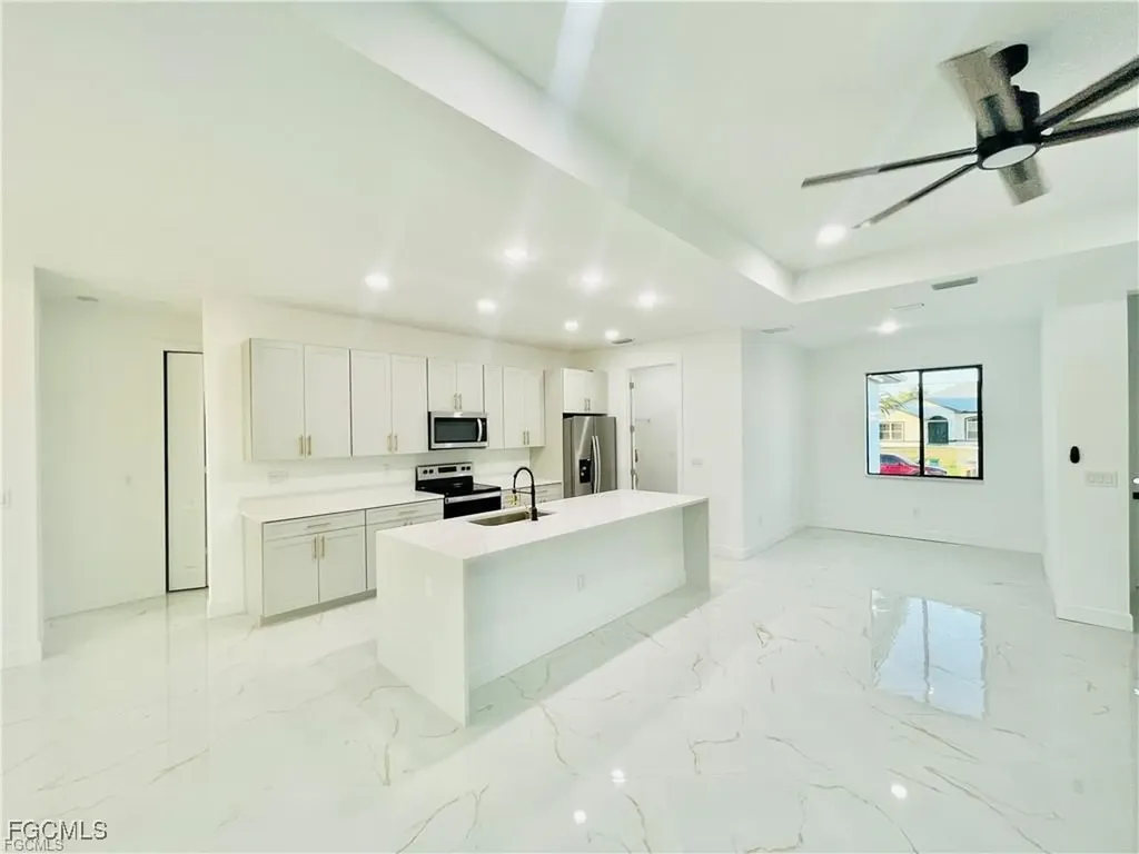 2200 NW 4th Terrace Cape Coral FL 33993