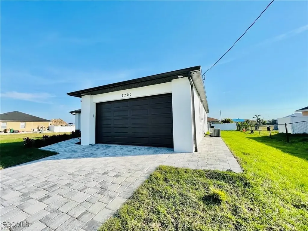 2200 NW 4th Terrace Cape Coral FL 33993