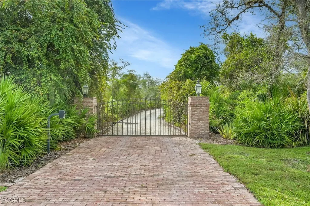 27300 Egret Place Punta Gorda FL 33983