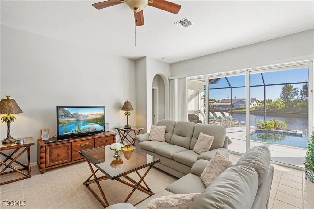 5307 SW 25th Place Cape Coral FL 33914