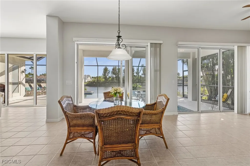 5307 SW 25th Place Cape Coral FL 33914
