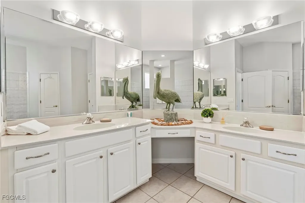 5307 SW 25th Place Cape Coral FL 33914